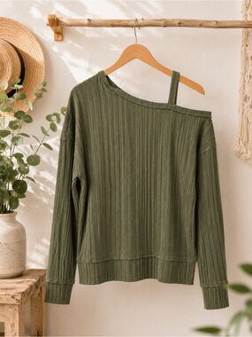 Daytrip Ribbed Olive Green Top Womens Large Casual Boho Lightweight Shirt